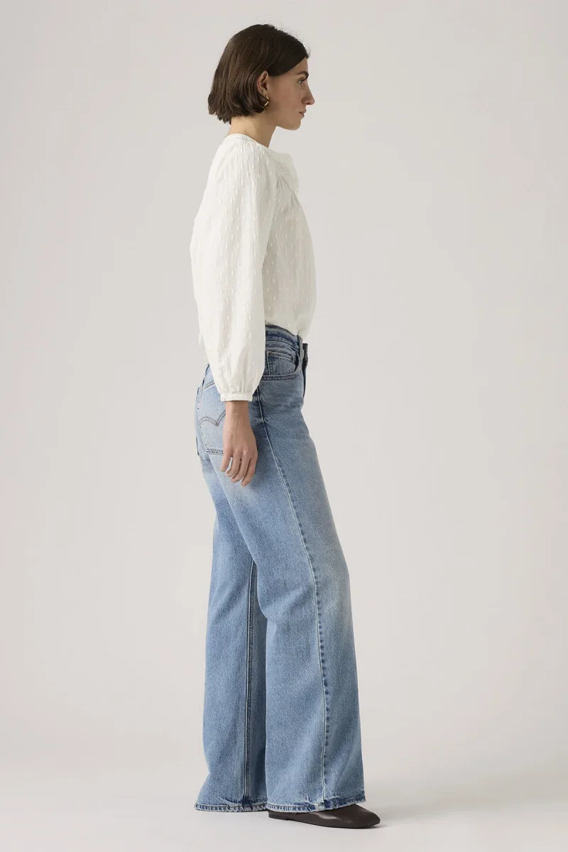 Jeans bootcut dal taglio ampio - immagine 6