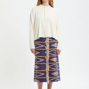 Blusa con colletto rotondo e bottoni