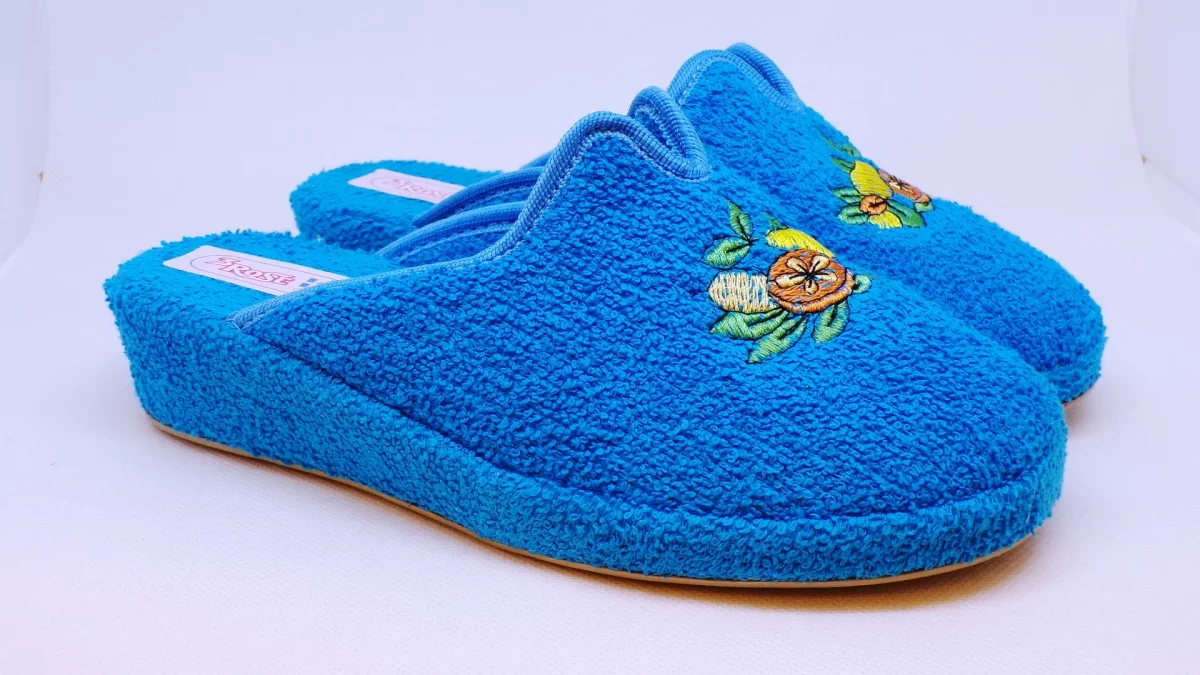 Ciabatte da donna in spugna con zeppa 3 cm - Art. 56 - immagine 3