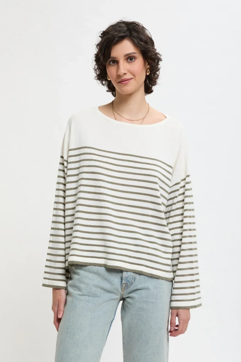 Maglione a maniche ampie con collo rotondo - immagine 2