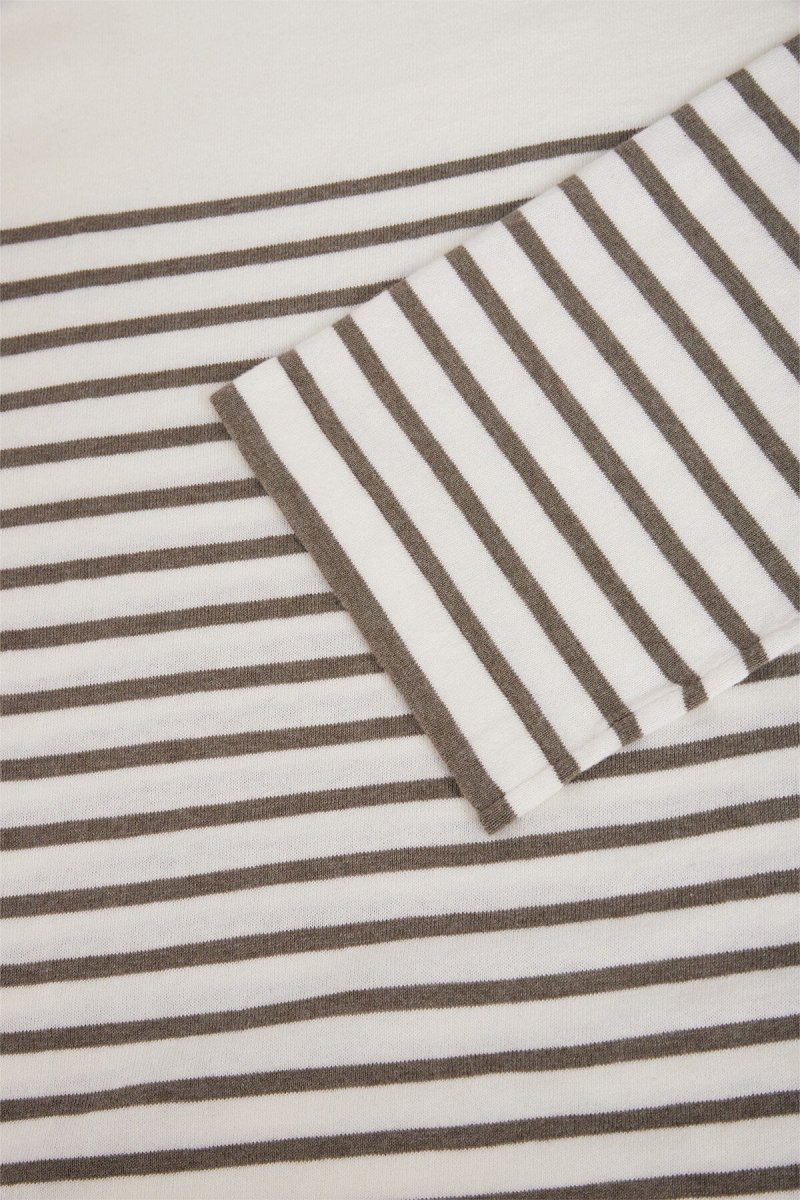 Maglione a maniche ampie con collo rotondo - immagine 7