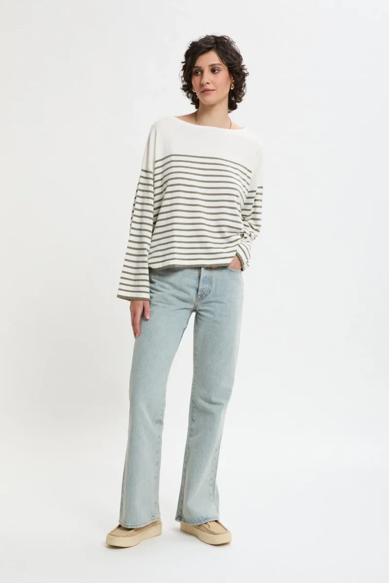 Maglione a maniche ampie con collo rotondo - immagine 3