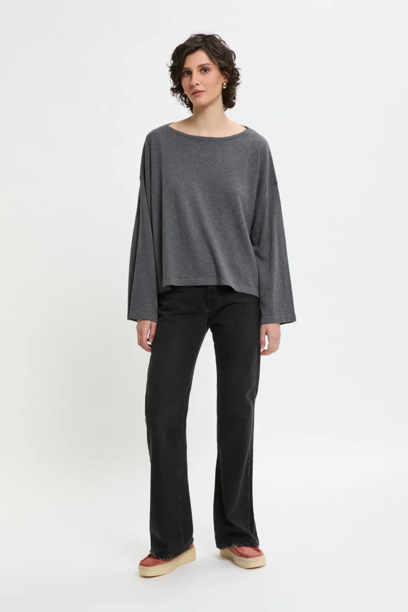 Maglione a maniche ampie con collo rotondo - immagine 3