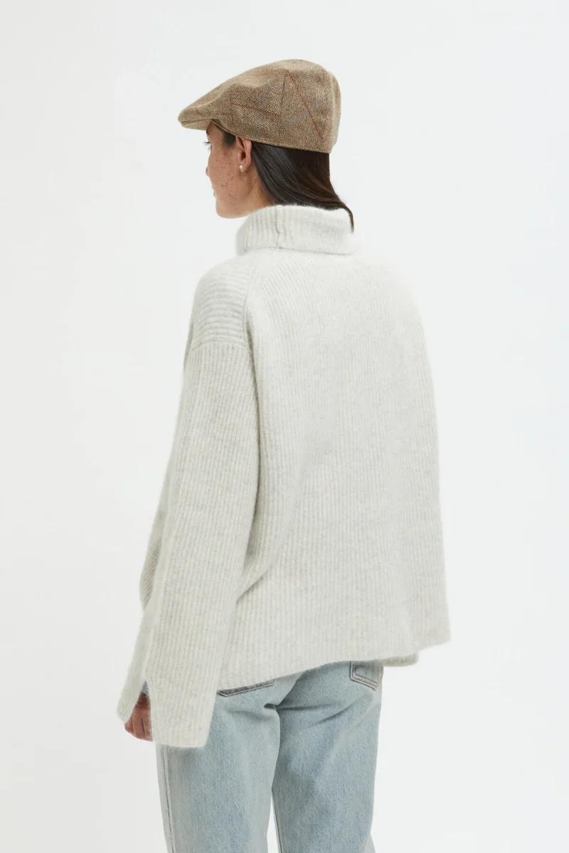 Maglione a collo alto - immagine 4