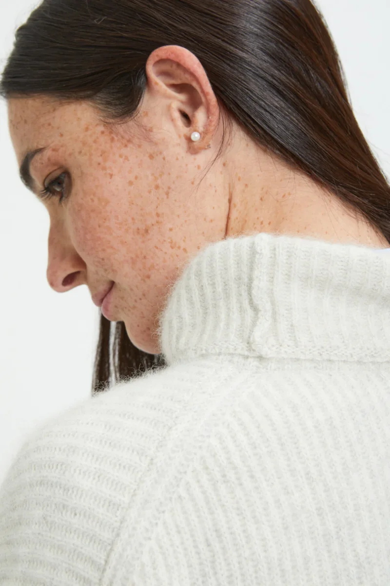 Maglione a collo alto - immagine 5