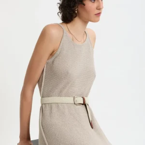 Abito senza maniche con scollo rotondo