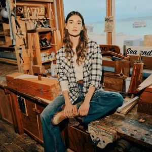 WOMEN'S LIGHT WEIGHT ALASKAN GUIDE SHIRT