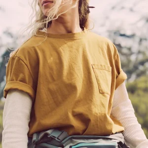 WOMEN'S SHORT SLEEVE POCKET TEE