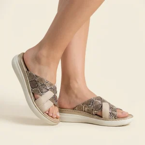 Ciabatta da donna con doppia fascia incrociata e plantare estraibile - Art. 402