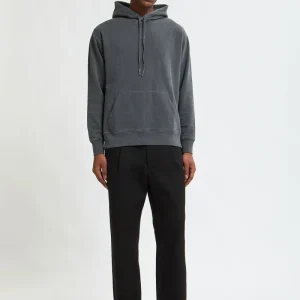 Pantaloni in twill a vestibilità affusolata con piega interna